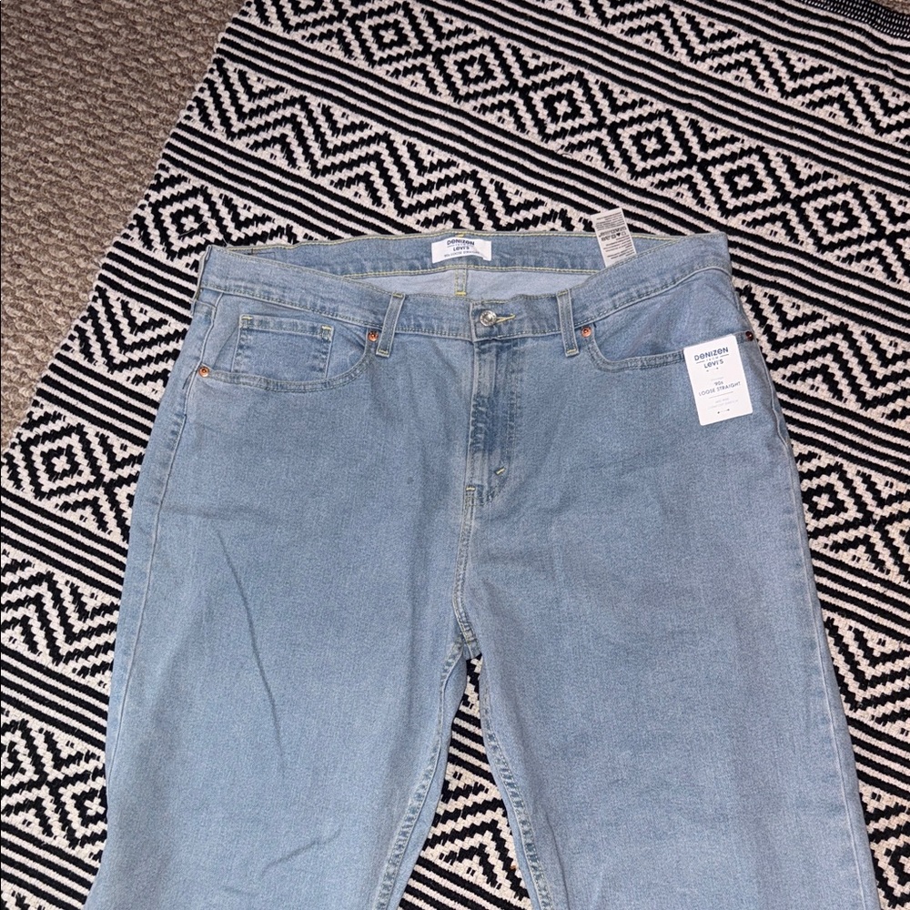 Vintage’90s Loose Straight Light Blue Women's Jeans - Picture 2 of 5